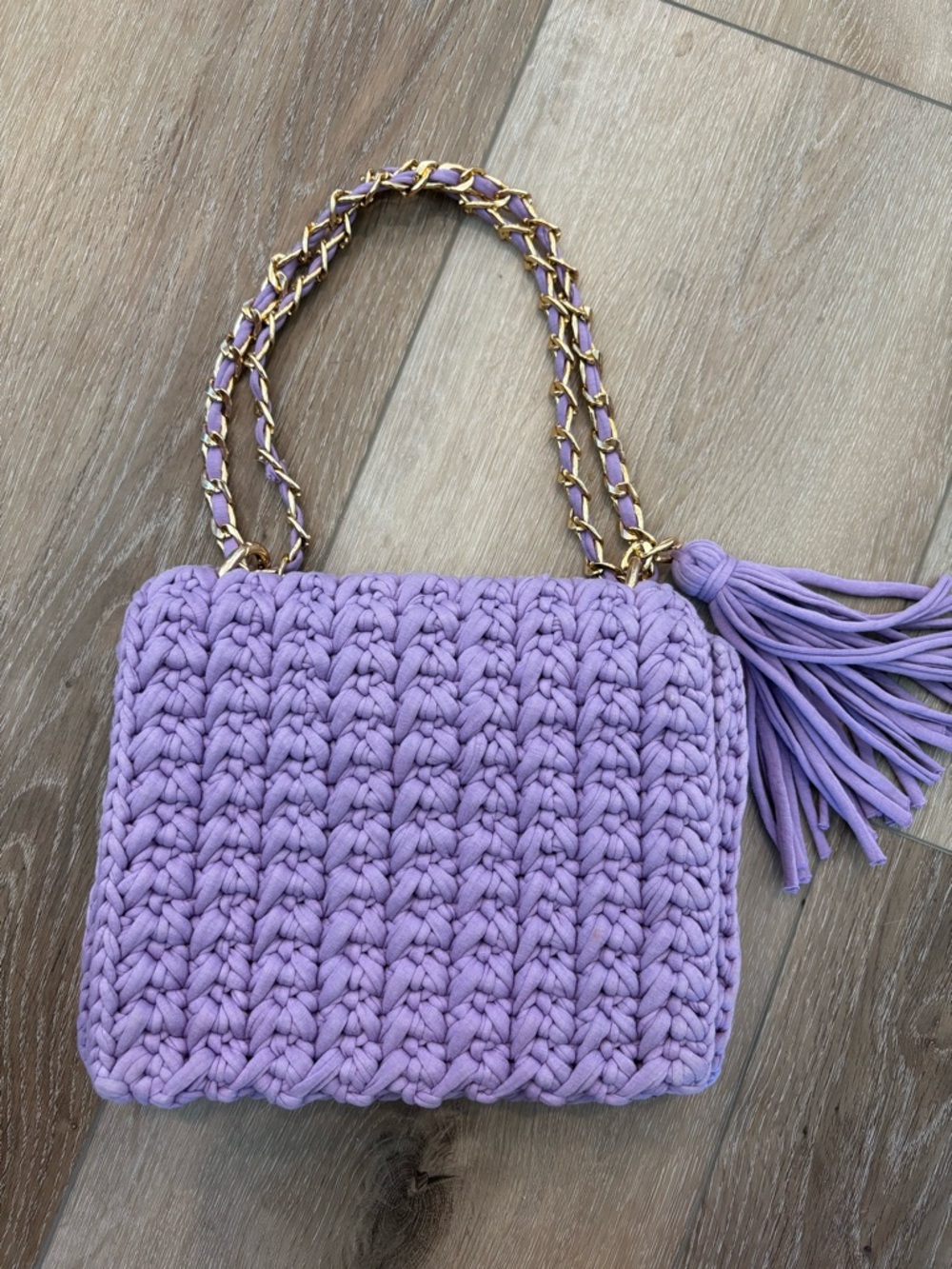 NWOT Lilac Crochet Chain-Handle Shoulder Bag with Tassel